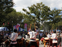 聖蹟公園ライブステージ