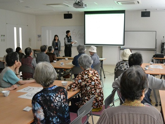 20130522高年者懇談会1