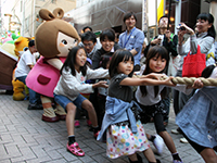 綱引き大会 みなみちゃんチーム