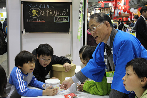 子どもたちで賑わうワークショップ