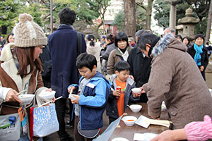 品川汁の振る舞い
