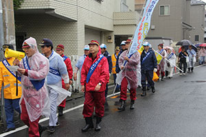 立会川沿道で啓発活動