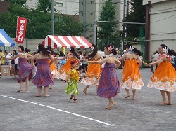 フラダンスの様子