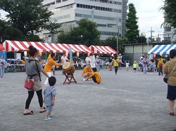 盆踊りの様子