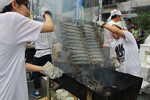 熟練のさんま焼き