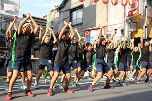 延山小学校の演舞