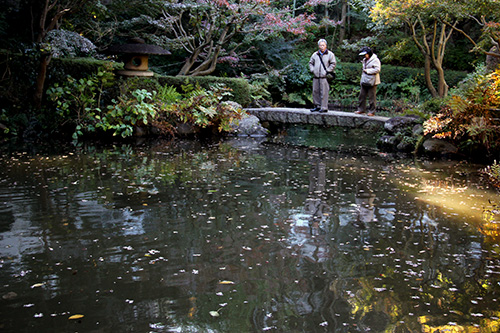 池田山公園ひょうたん池畔