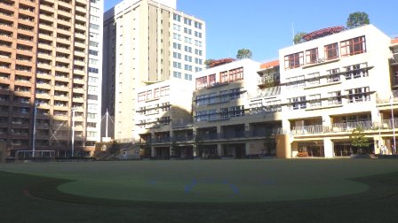 日野学園校庭