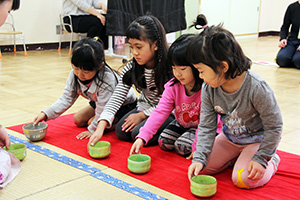 茶器を戻して「ごちそうさま」