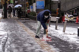 歩道の雪かき