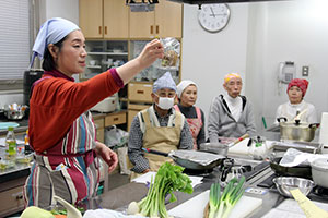 管理栄養士によるレシピの説明