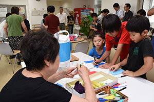 短冊にどんな願い事を書こうかな