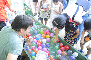 荏原第三地区区民まつり ヨーヨー釣り