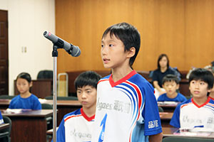 優勝報告する池上さん