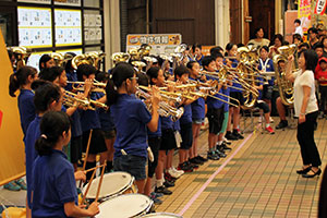 延山小学校の金管バンド