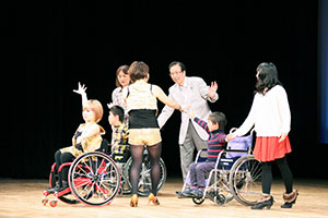 ジェネシスオブエンターテイメント 車いすダンスに挑戦