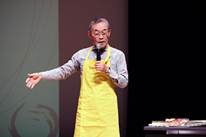 京陽小学校ふれあい給食の発表