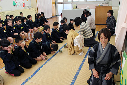 八潮わかば幼稚園で初釜