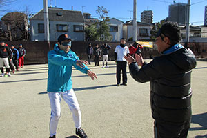 少年野球連盟拍手で呼ぶ