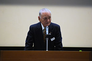 横山委員長のあいさつ