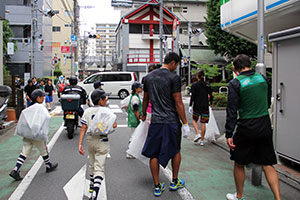 他チームの状況も気になる様子