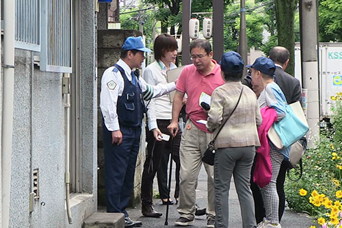 地域安全センターに引き渡し