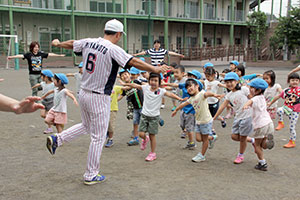 楽しみながら皆で準備体操