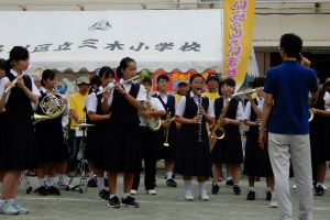 大崎中学校吹奏楽部による演奏