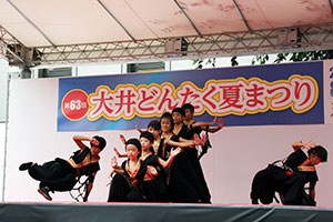 ダンスコンテスト 華麗なダンス