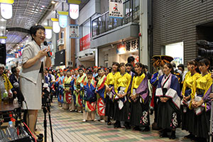 あいさつを述べる中川原副区長