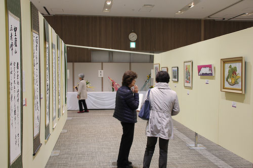 品川区民作品展の会場のようす