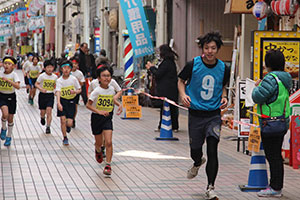 商店街もボランティアが先導