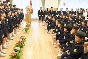 さくら組となのはな組の子どもたち