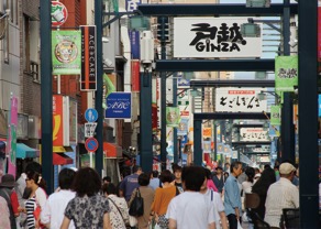 戸越銀座商店街のにぎわい